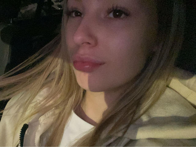 AngelaLuxe - Sexe cam en vivo - 28713026