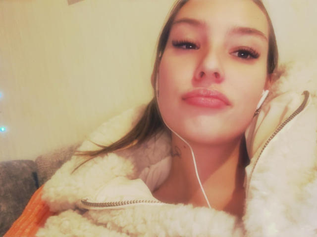 AngelaLuxe - Sexe cam en vivo - 28713044