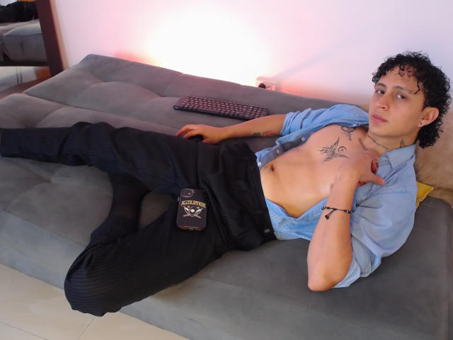 JayTaylor - Live porn &amp; sex cam - 28716584