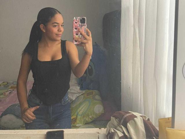 TiffanyyJoness - Live sex cam - 28717076