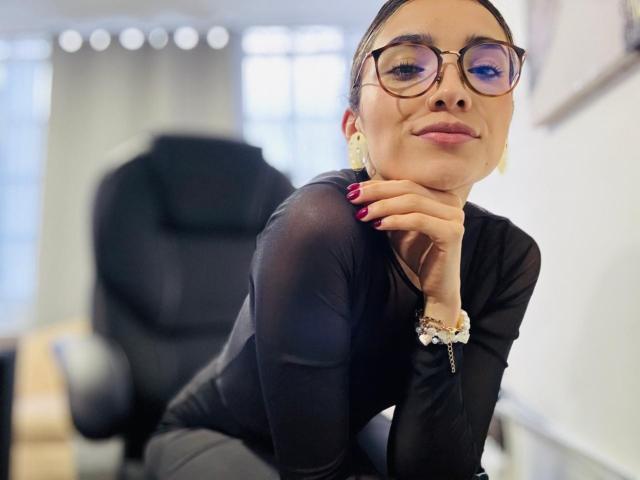 AdharaCooperr - Live porn &amp; sex cam - 28717742