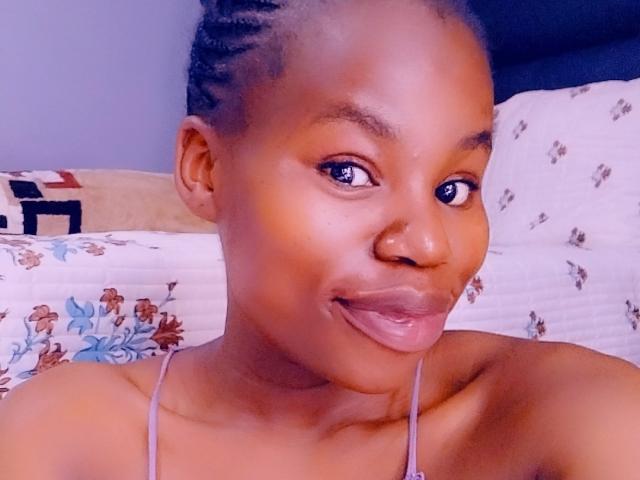 RoundyAss - Live porn &amp; sex cam - 28721960