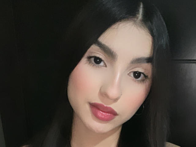 MilanMoon - Live sex cam - 28722011