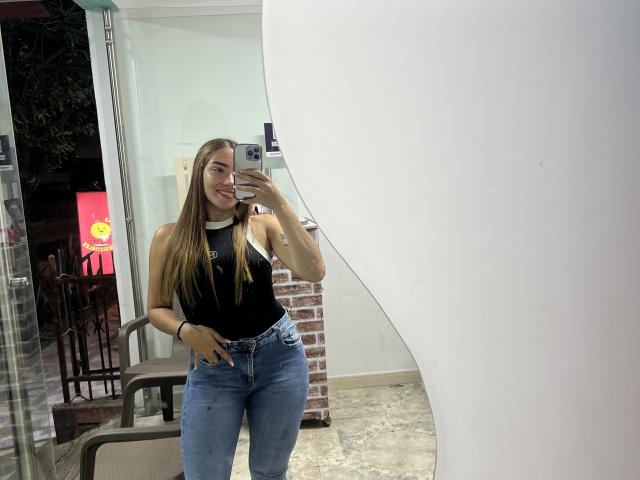 SharonKlart - Live porn &amp; sex cam - 28724747