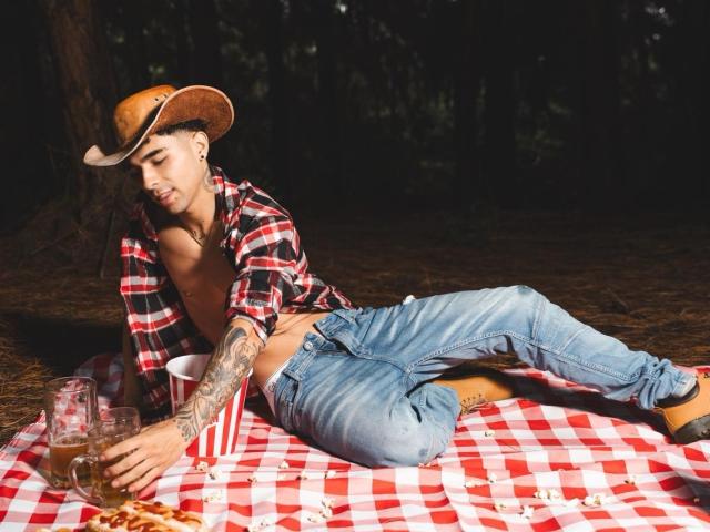 AlexZT - Sexe cam en vivo - 28725626