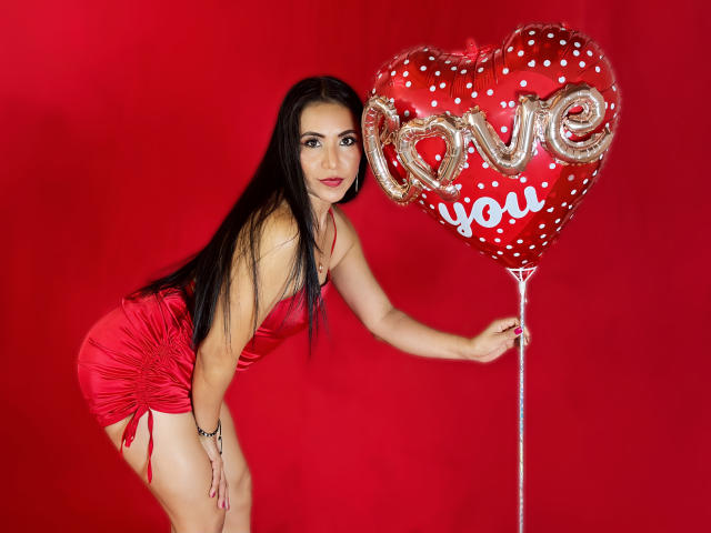 VivienneWest - Live sex cam - 28725839