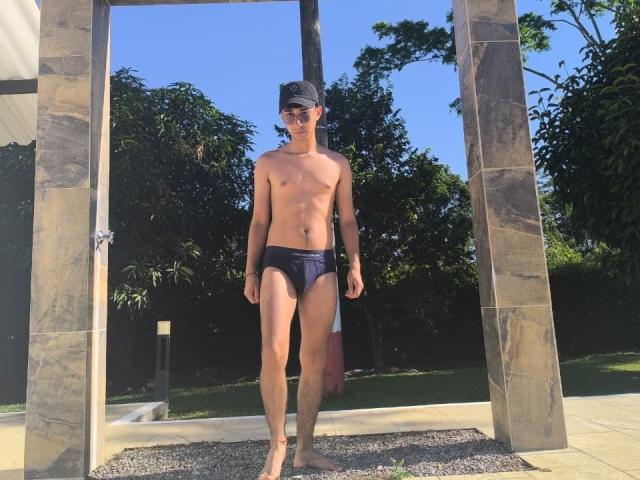 OliverHot69 - Live porn &amp; sex cam - 28726181