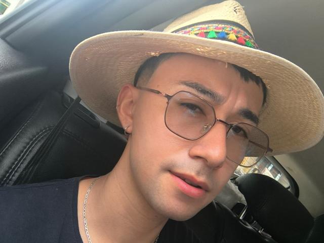 OliverHot69 - Sexe cam en vivo - 28726358