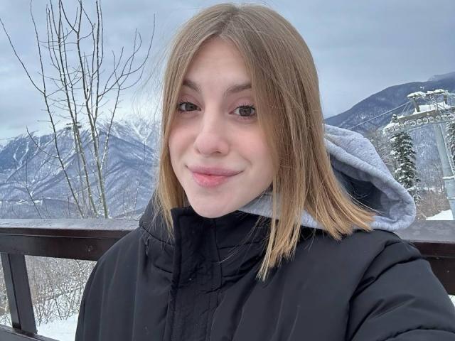 KerryColver - Live sex cam - 28726580