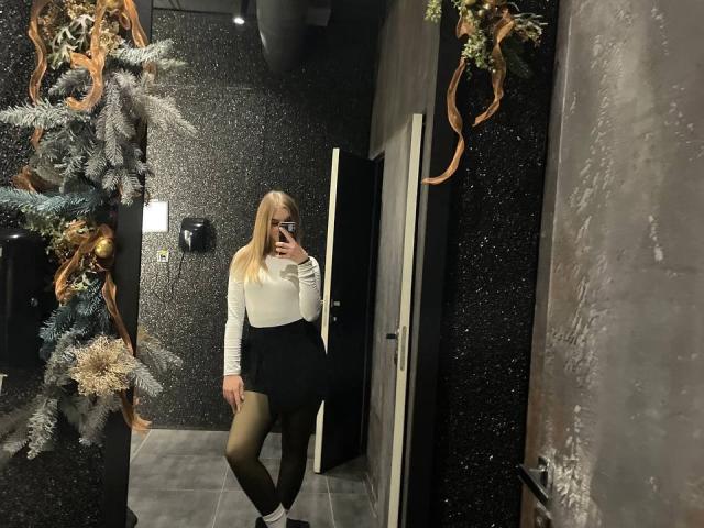 AlinaLemon - Live porn &amp; sex cam - 28726799