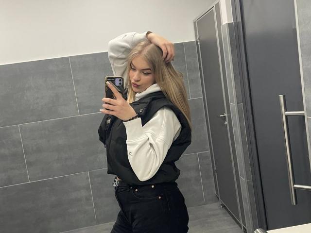 AlinaLemon - Sexe cam en vivo - 28726802