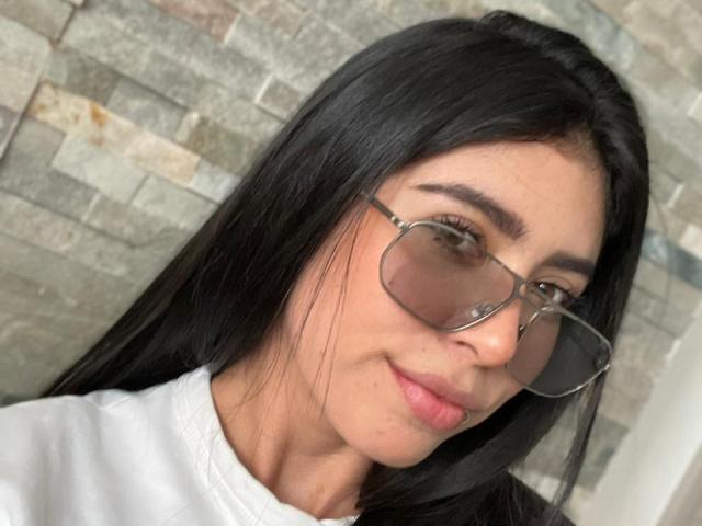 MiluSky - Live sex cam - 28726874