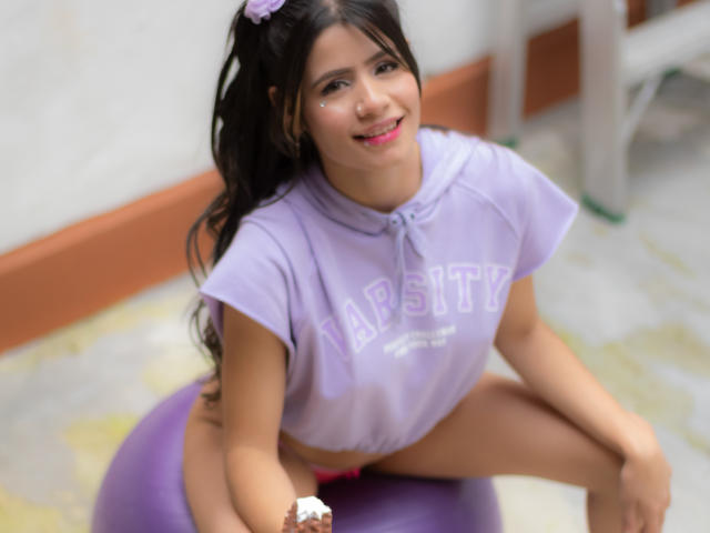 SheylaSpooner - Live porn &amp; sex cam - 28727051