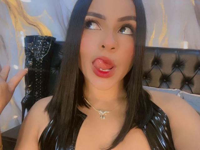 LindaFrancoo - Live sex cam - 28727339