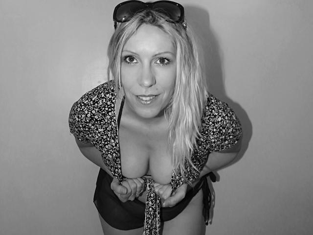 ArchAngelTheFrancaise - Sexe cam en vivo - 28728758