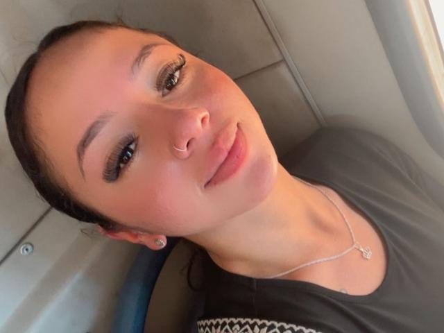 KloeThompson - Live porn &amp; sex cam - 28732424