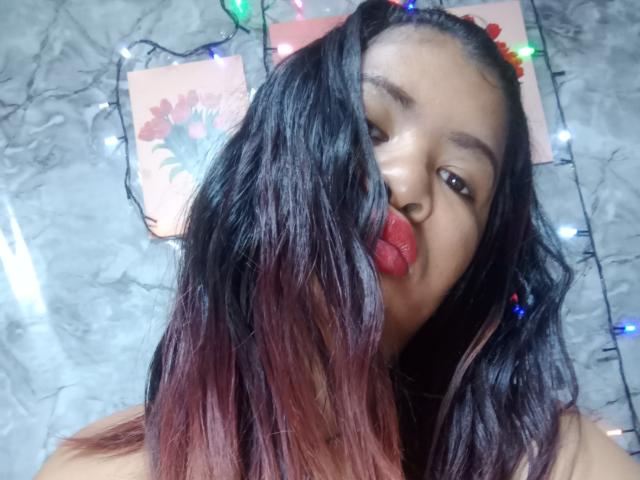 MariahSquirting69 - Live sex cam - 28732700