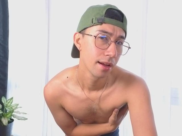 OliverHot69 - Sexe cam en vivo - 28733465