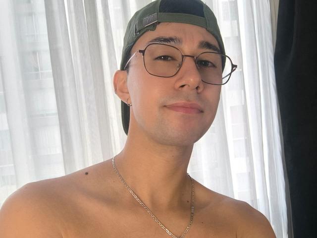 OliverHot69 - Sexe cam en vivo - 28733852