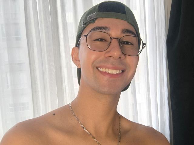 OliverHot69 - Sexe cam en vivo - 28733855