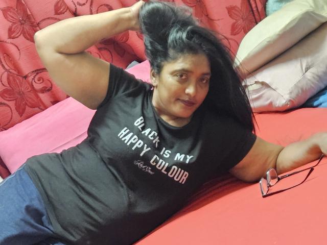 IndiaBlackPanther - Sexe cam en vivo - 28735769