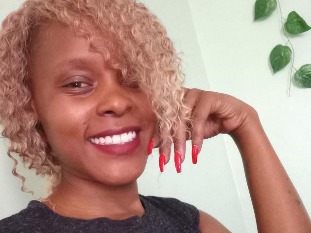 IvyTheeGodess - Live sex cam - 28737473