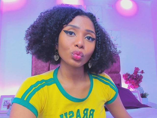 MeganWlliams - Live Sex Cam - 28737569