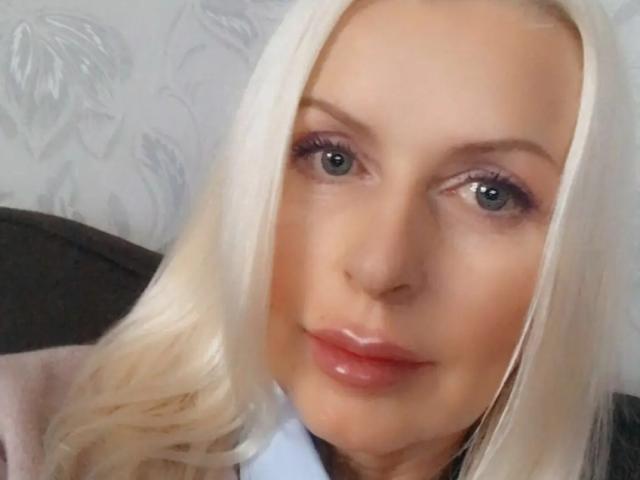 RosalineRena - Live porn &amp; sex cam - 28738544