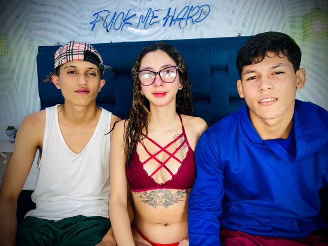 HotAndWildy - Sexe cam en vivo - 28739351