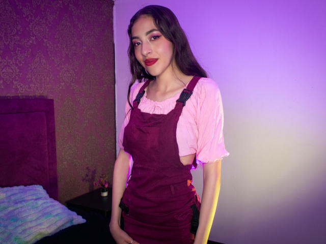 MichelleHollie - Live sex cam - 28739528