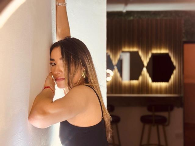 AdharaCooperr - Live sex cam - 28740488