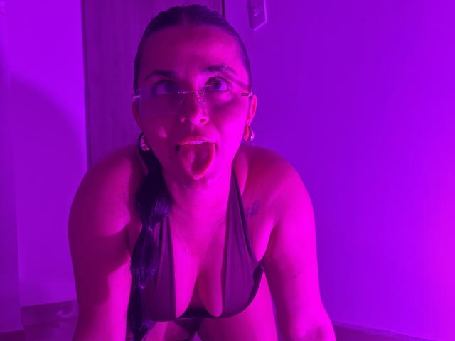 HikariChloe - Live sexe cam - 28743476