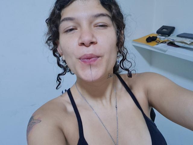 WendyBeckettX - Live porn &amp; sex cam - 28746239