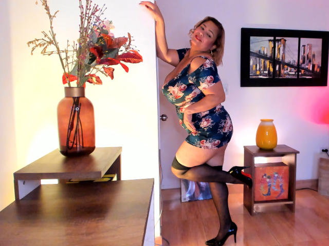 VanesaStella - Live sex cam - 28746320