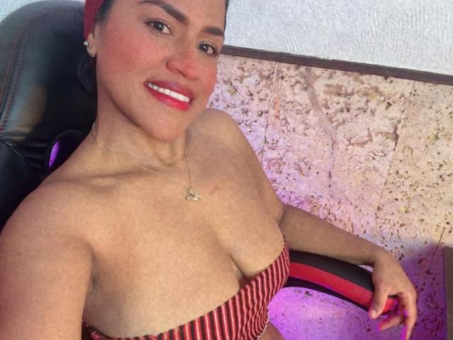 IvannaDuran - Live porn &amp; sex cam - 28746485