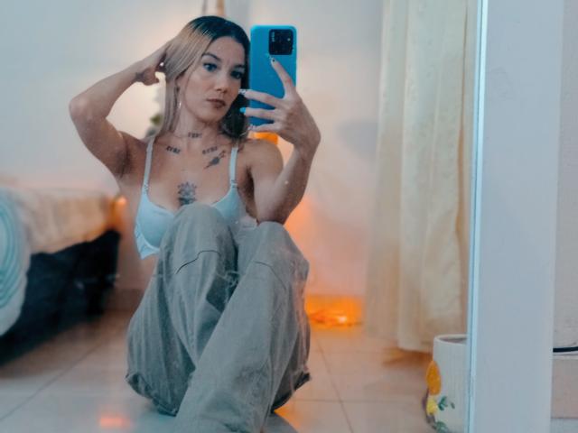 Veroo69 - Sexe cam en vivo - 28748747