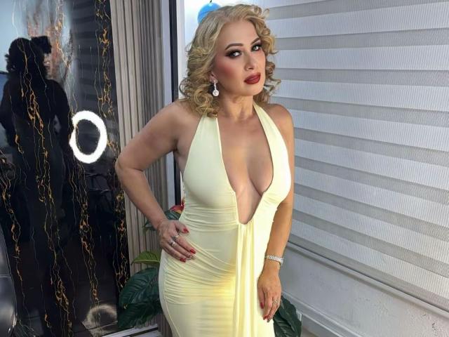 MisseScarleth - Live Sex Cam - 28749443