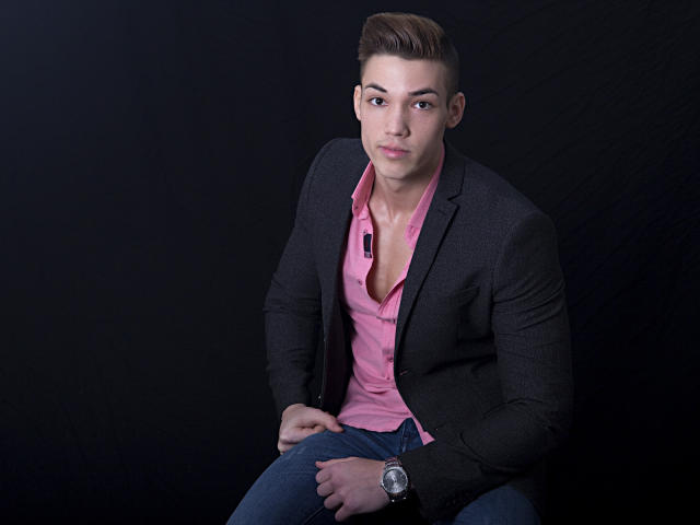HaydenSpearz - Live sex cam - 2875295