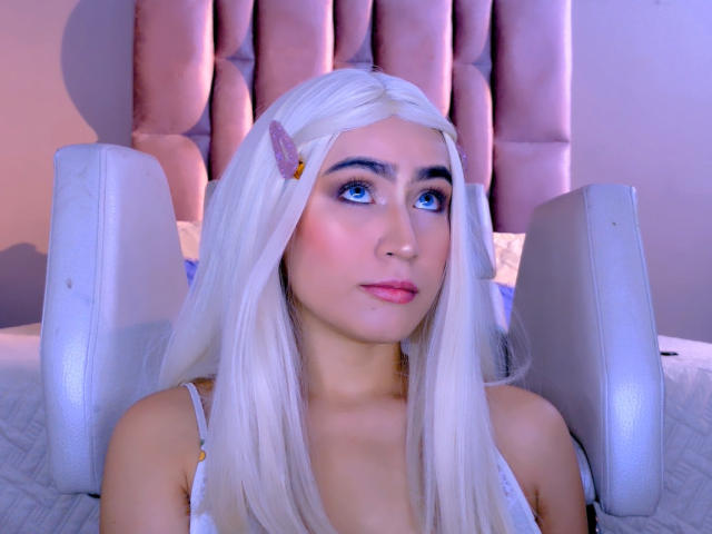 InnocentLuna - Sexe cam en vivo - 28754228