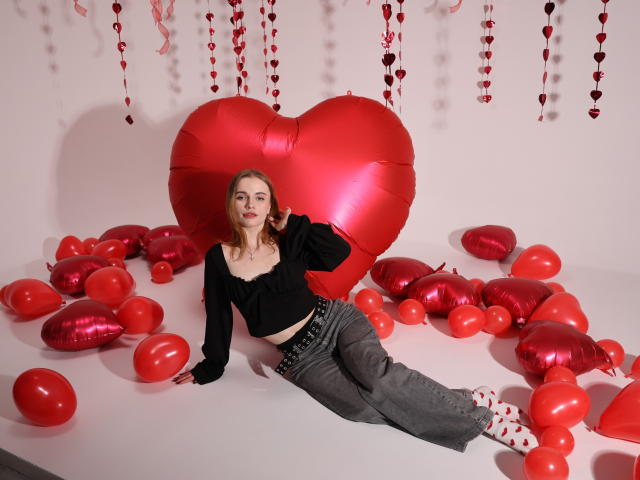 MargaritaKis - Live Sex Cam - 28755179