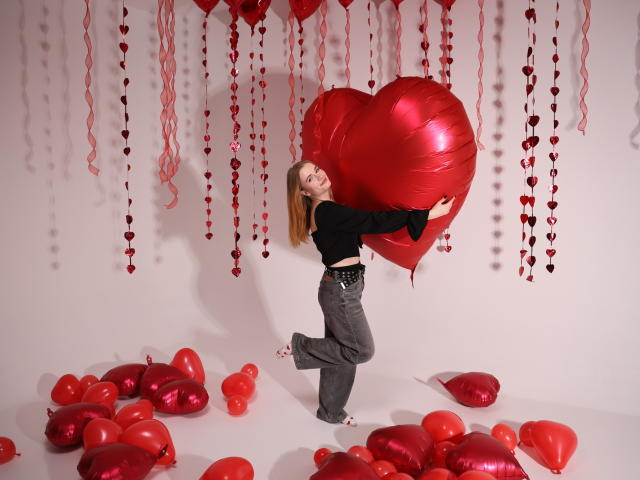 MargaritaKis - Live Sex Cam - 28755539