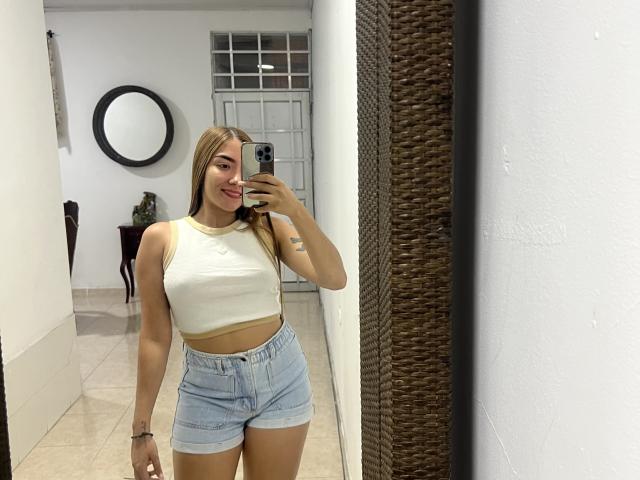 SharonKlart - Live porn &amp; sex cam - 28757297