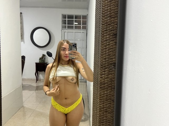 SharonKlart - Live porn &amp; sex cam - 28757345