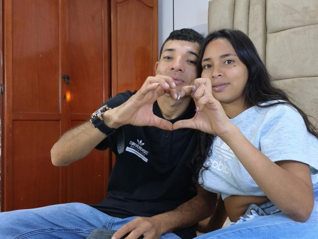 JazminaAndJosephe - Live sex cam - 28757558