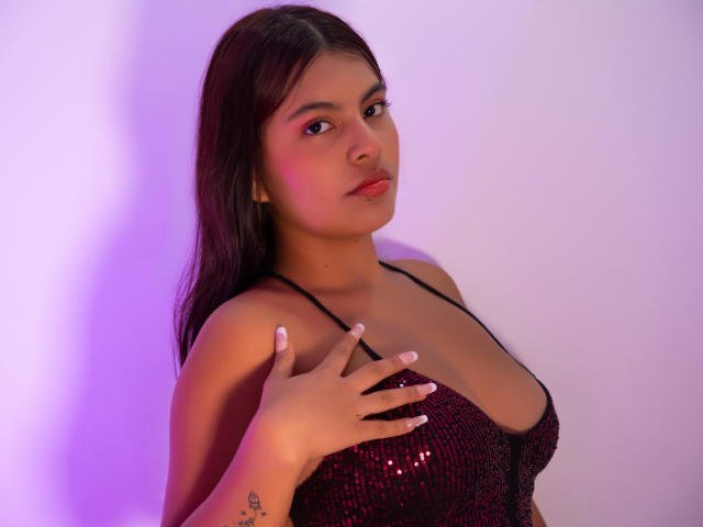 AlyssaGreen - Sexe cam en vivo - 28757594