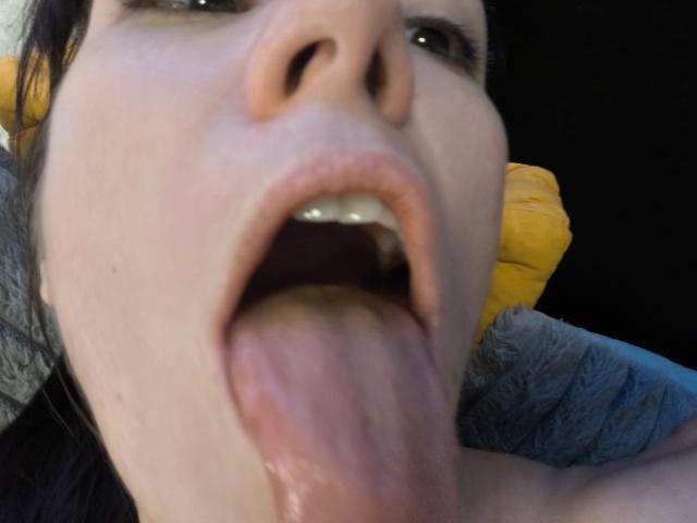 OrianaLaFrancaise - Live porn &amp; sex cam - 28758884