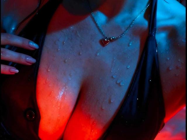 Junexra - Live sex cam - 28759910