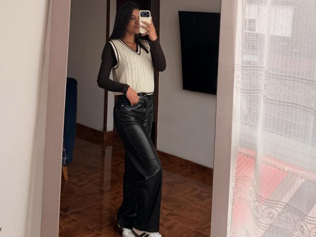 ThaliaAres - Sexe cam en vivo - 28760588