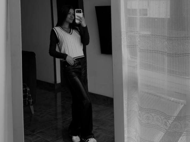 ThaliaAres - Sexe cam en vivo - 28760594