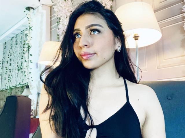 ZoeRedds - Live sexe cam - 28760774